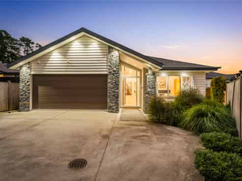 8 Konoba Avenue, Kumeu
