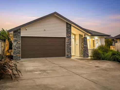 8 Konoba Avenue, Kumeu
