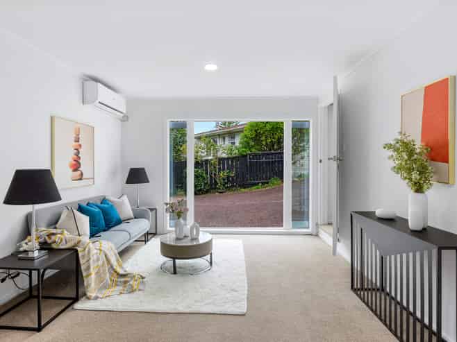 18b Glamorgan Drive, Torbay