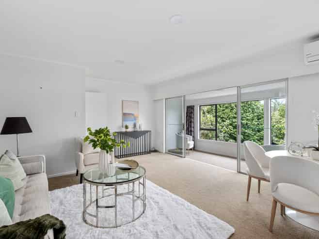 18b Glamorgan Drive, Torbay