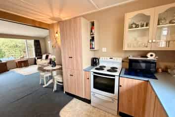 2/64 Hensley Street, Gladstone