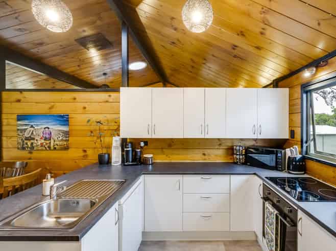 47 Plunket Street, Tamatea