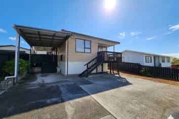 2/8 Silver Creek Road , Weymouth