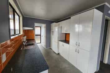 2/8 Silver Creek Road , Weymouth