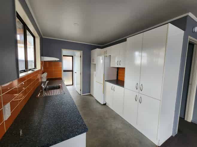 2/8 Silver Creek Road , Weymouth