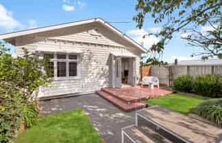 22 Highland Road, Mount Albert