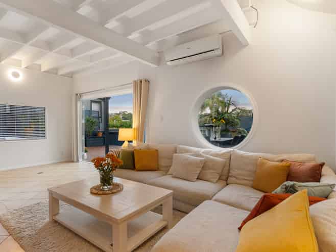 490B Beach Road, Murrays Bay