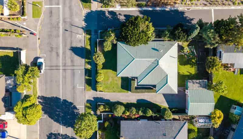 77 Cutts Road, Russley