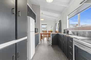 219 Parklands Avenue, Bell Block