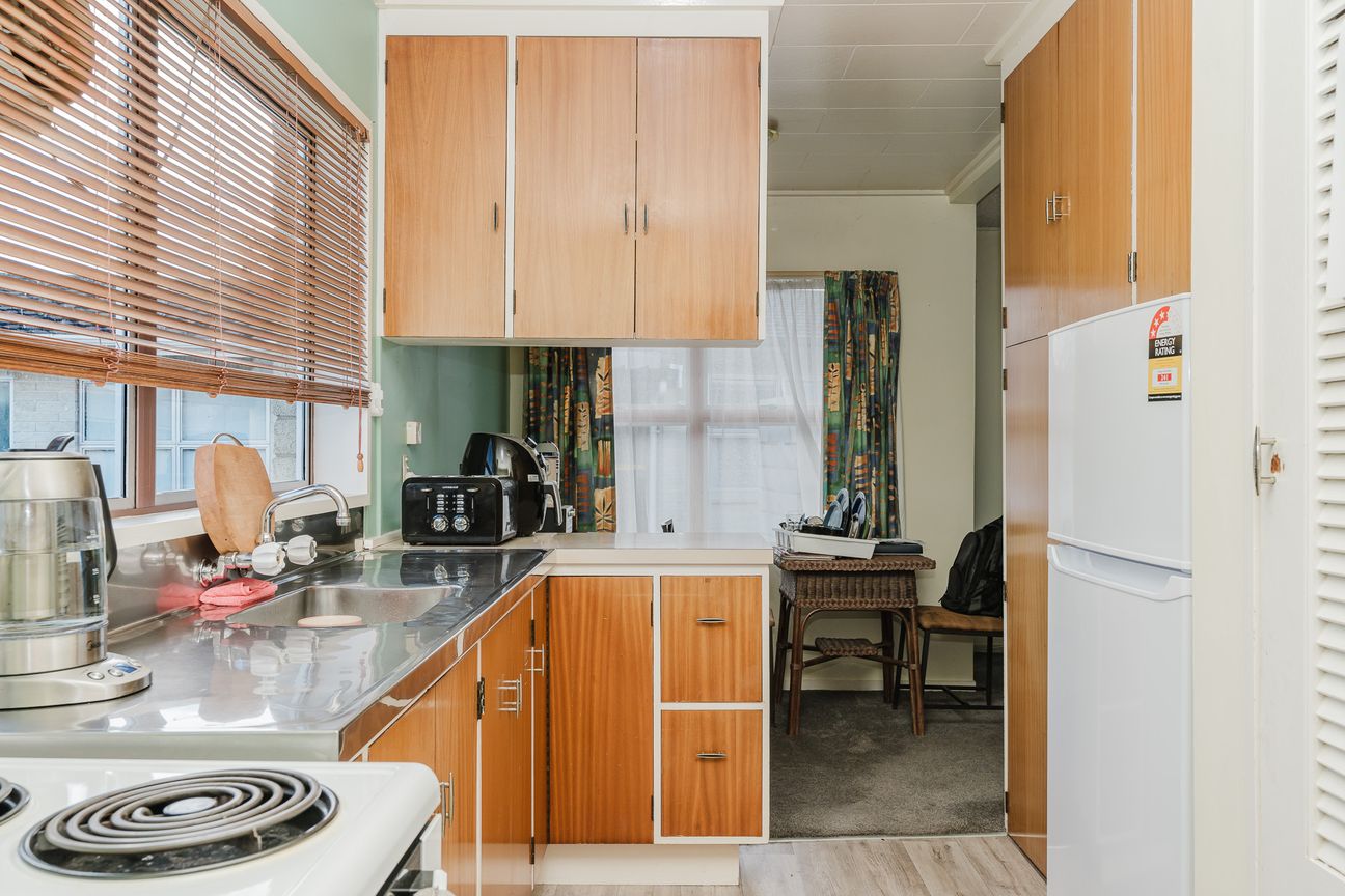 Retirees, First-Home Buyers, Or Investors - Altro