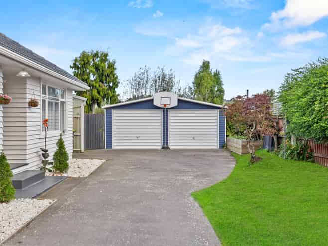 106 Briggs Road, Shirley