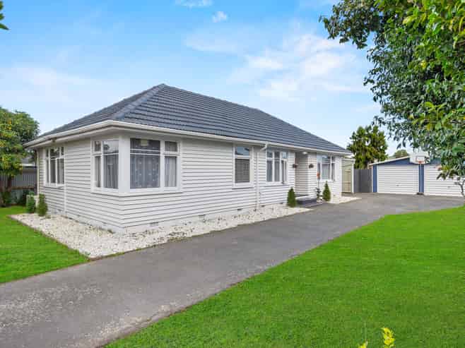 106 Briggs Road, Shirley