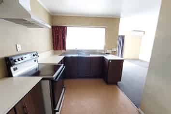 416C Tremaine Avenue, Takaro