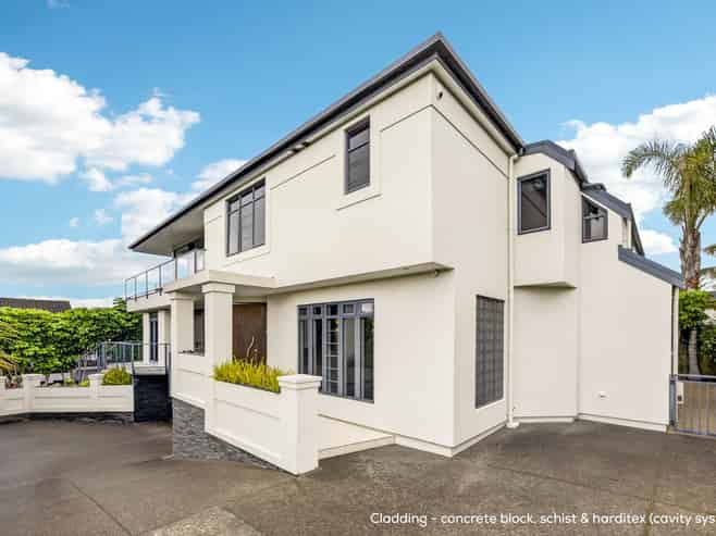 9a Scarboro Terrace, Murrays Bay