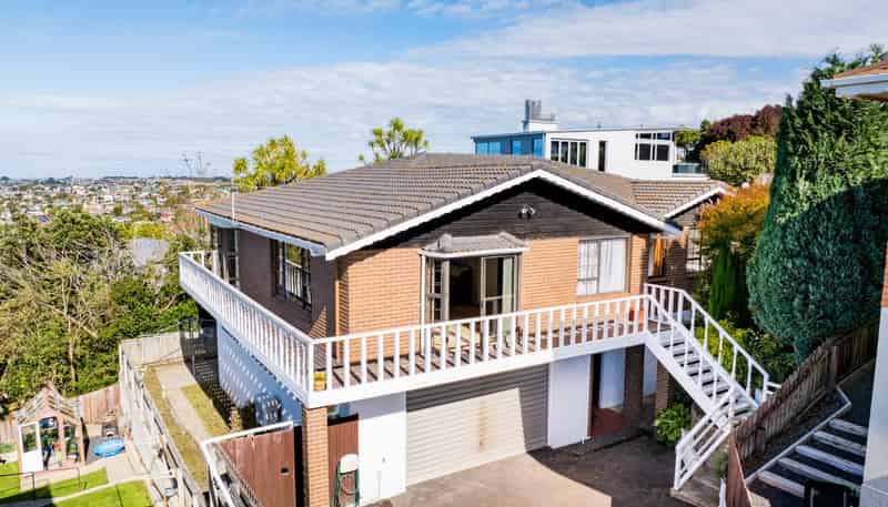 8B Bellevue Street, Belleknowes