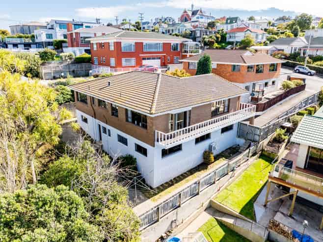 8B Bellevue Street, Belleknowes