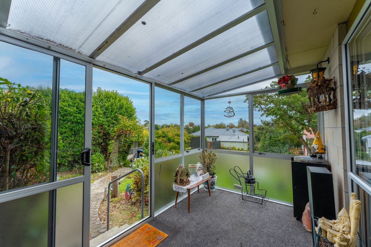 Peaceful Living, Privately Positioned - Mehr