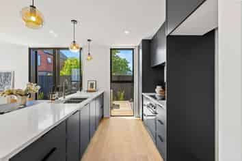 1/60 Innes Road, Saint Albans