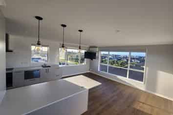 30 Karo Road, Beachlands