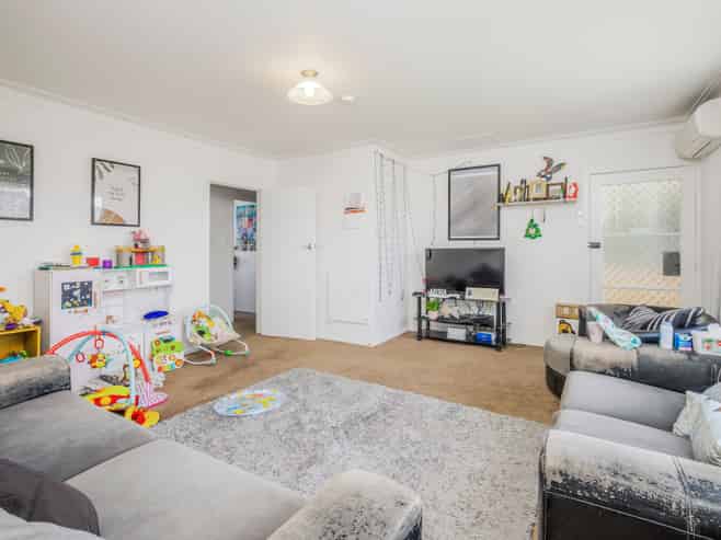 51 President Ave, Papakura