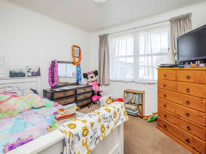 51 President Ave, Papakura