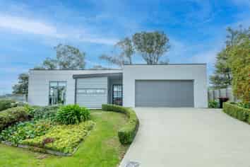 1 Heathfield Drive, MOSGIEL