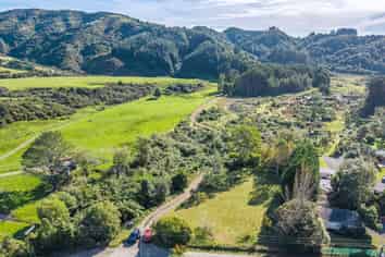 358 Kuku East Road, Manakau