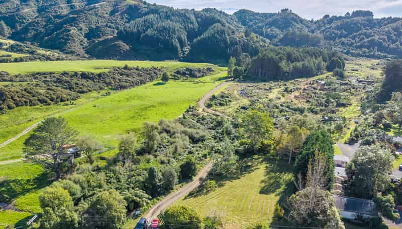 358 Kuku East Road, Manakau