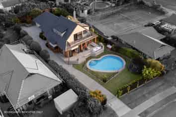 70 Waratah Street, Matua