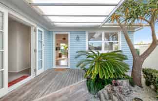 77A Red Beach Road, Red Beach