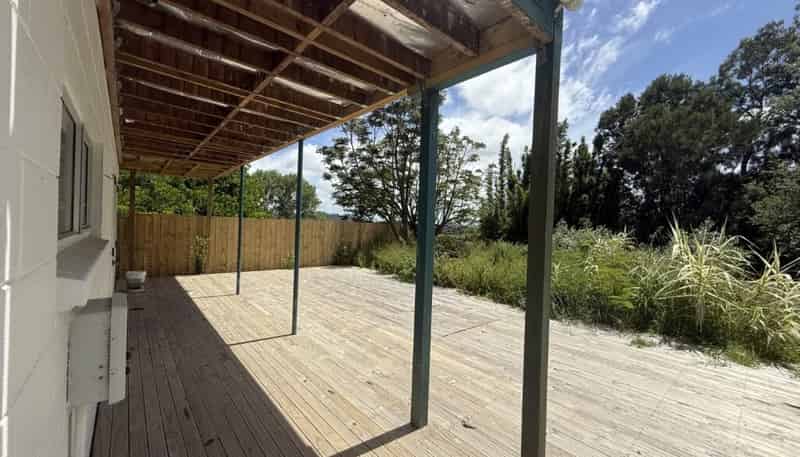 1570 Dairy Flat Highway, Dairy Flat