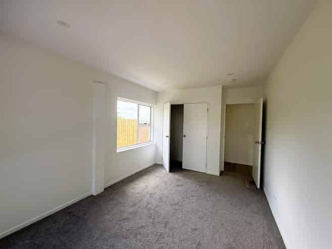 1570 Dairy Flat Highway, Dairy Flat