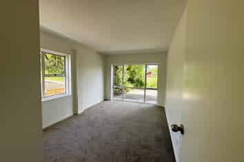 1570 Dairy Flat Highway, Dairy Flat