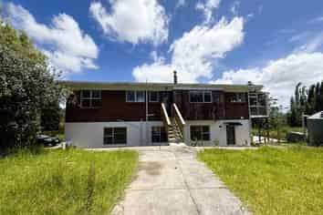 1570 Dairy Flat Highway, Dairy Flat