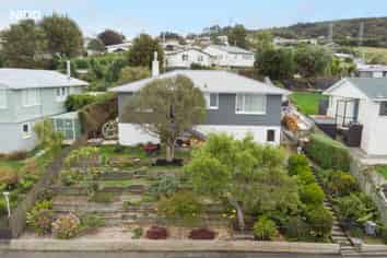 6 Hanlon Street, Halfway Bush