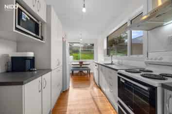 6 Hanlon Street, Halfway Bush