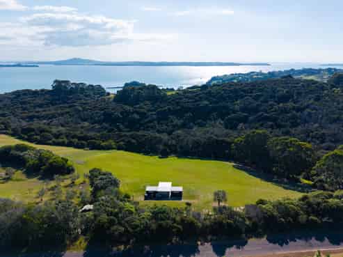 235 Church Bay Road, Oneroa