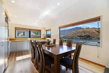 37 Larch Hill Place, Queenstown