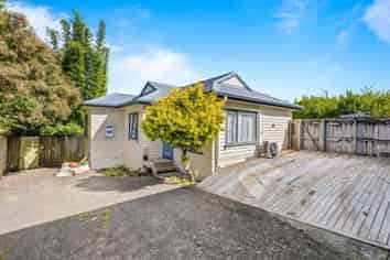 71A Kemp Road, Massey