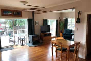 71 Shaw Road, Oratia