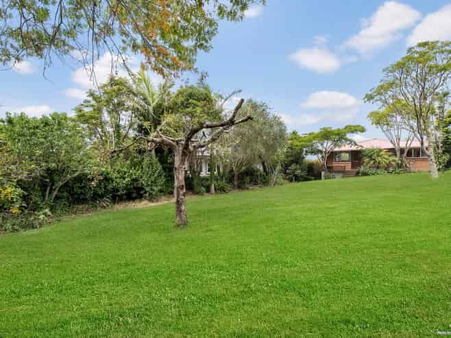 122 Whanagaparoa Road, Red Beach