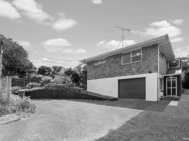 122 Whanagaparoa Road, Red Beach