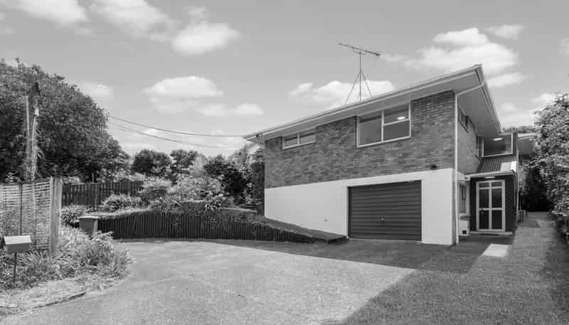 122 Whanagaparoa Road, Red Beach