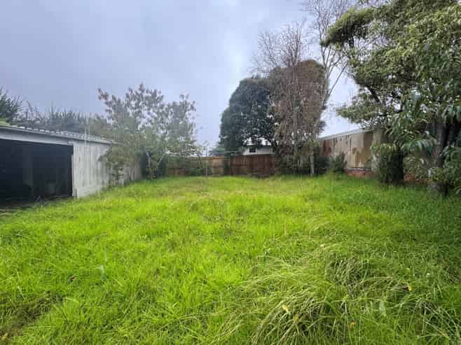 11 & 13 Toru Street, Te Atatu Peninsula