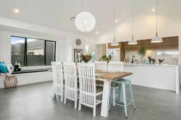 5 Alan Livingston Drive, Cambridge