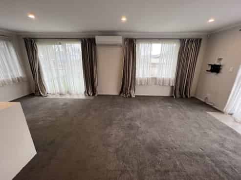 70 Browns Road, Manurewa