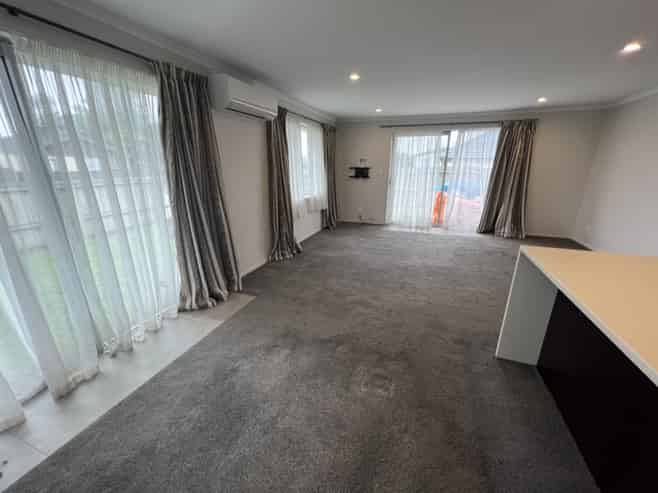 70 Browns Road, Manurewa