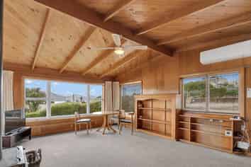 41 Ranui Crescent, Diamond Harbour