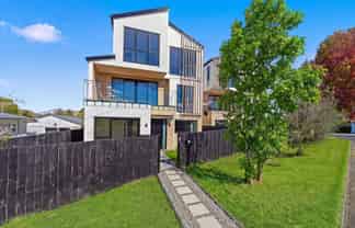 8 Stanley Avenue, Milford