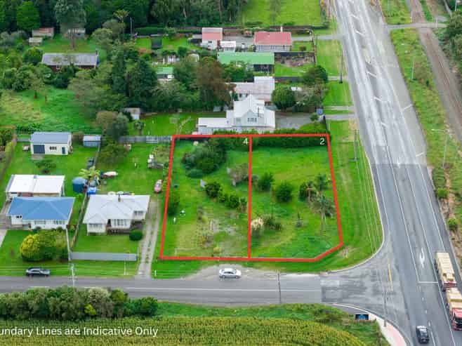 2 and 4 Waikawa Beach Road, Manakau